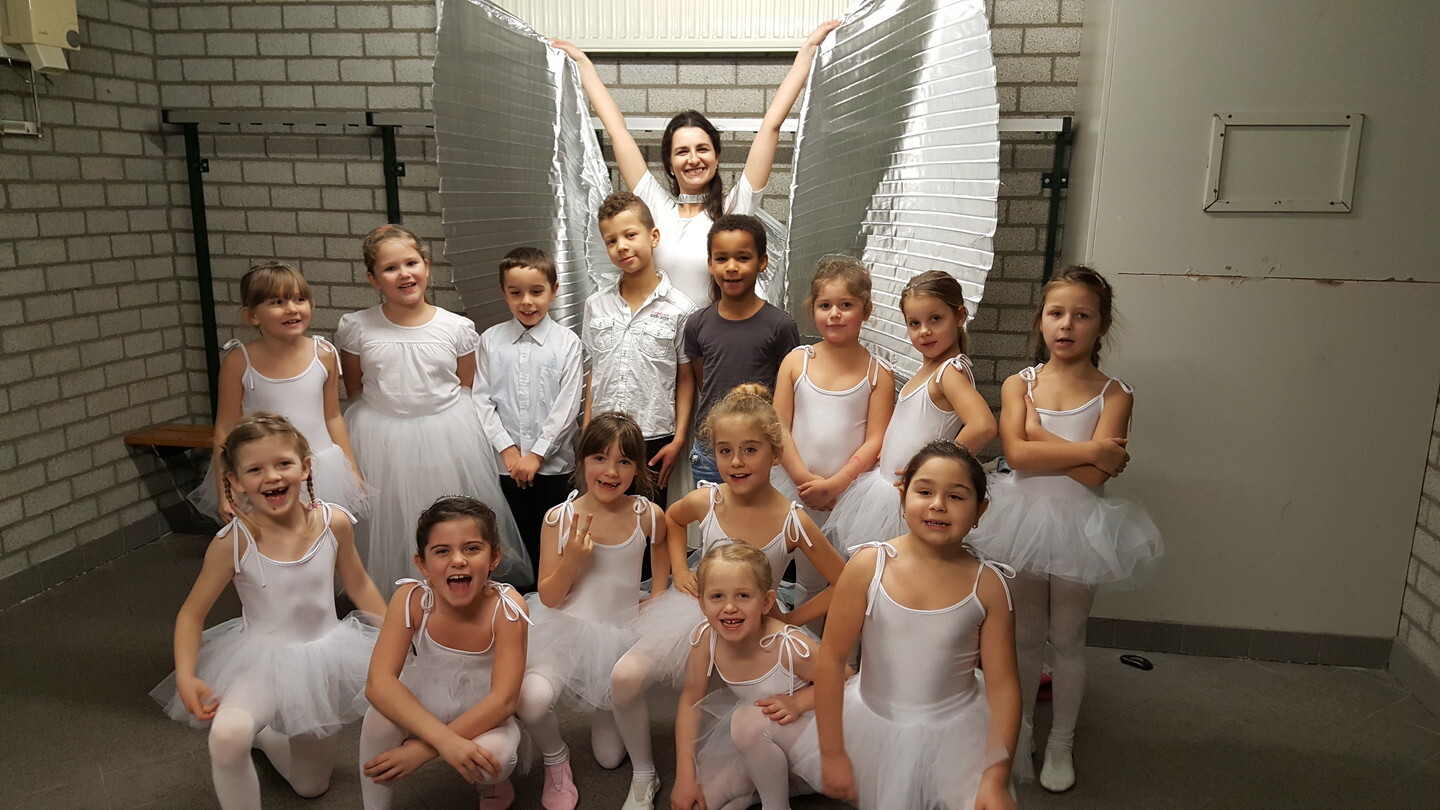 Mitarbeit in den Duisburger Grundschulen Projekt JeKiTs